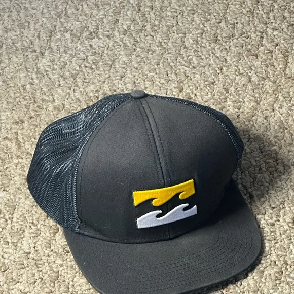 Billabong Black Trucker Hat Adjustable Mesh Back Men's Wave Logo Outdoor Beach - Picture 2 of 4